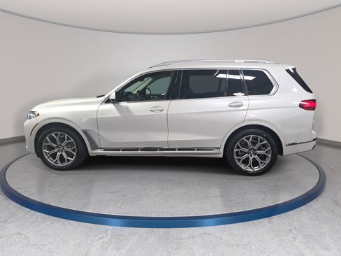 Used 2020 BMW X7 xDrive40i w/ Luxury Seating Package AWD/4WD image 8
