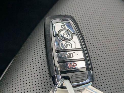 New 2026 Lincoln Corsair Premiere image 26