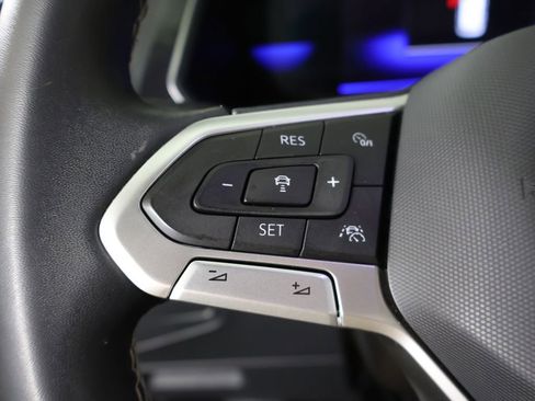 Certified 2023 Volkswagen Tiguan SE image 44