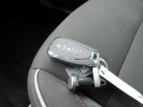 Used 2023 Chevrolet TrailBlazer LT image 31