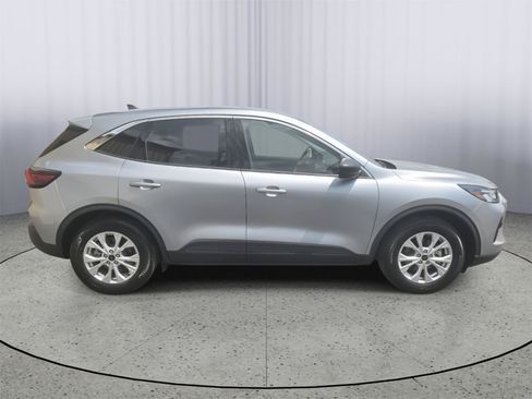 Used 2024 Ford Escape Active FWD image 7