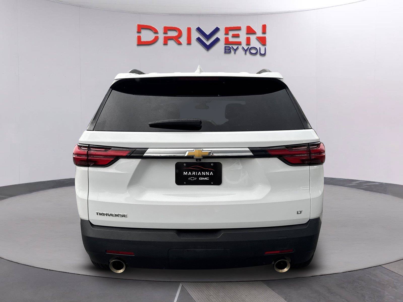 Used 2023 Chevrolet Traverse LT FWD image 5