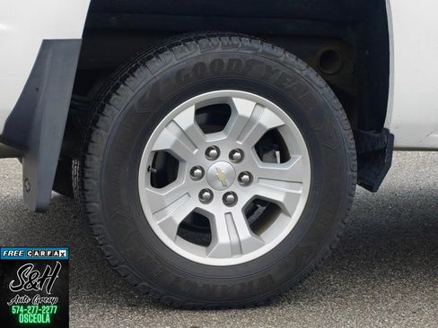 Used 2018 Chevrolet Silverado 1500 LT w/ All Star Edition AWD/4WD image 19