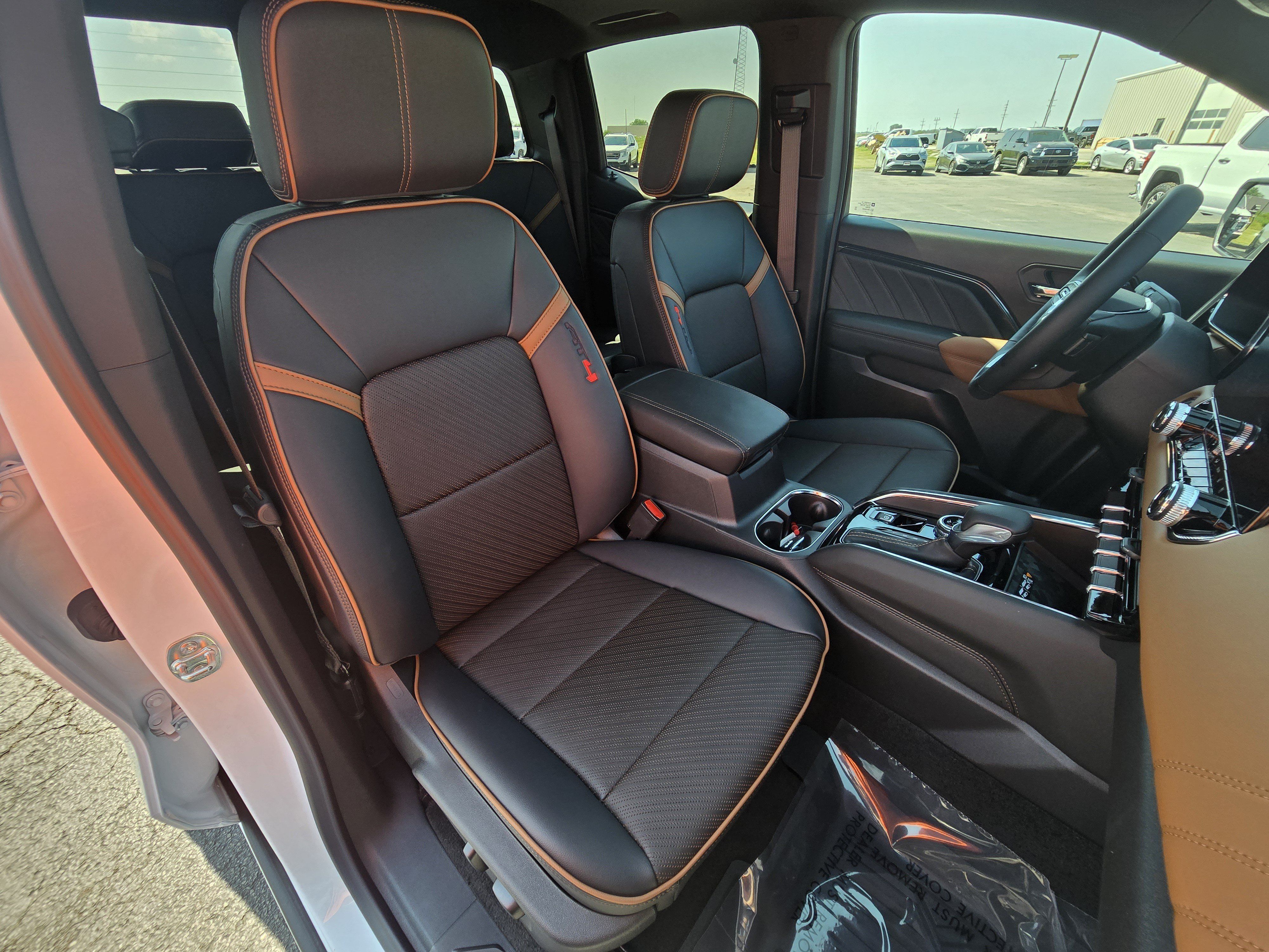 New 2026 GMC Canyon AT4 w/ Technology Plus Package AWD/4WD image 17