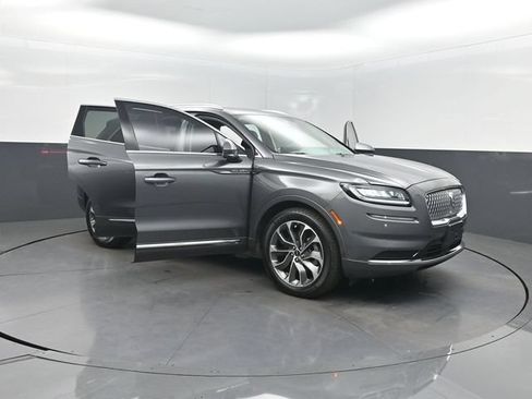 Used 2023 Lincoln Nautilus Reserve FWD image 43