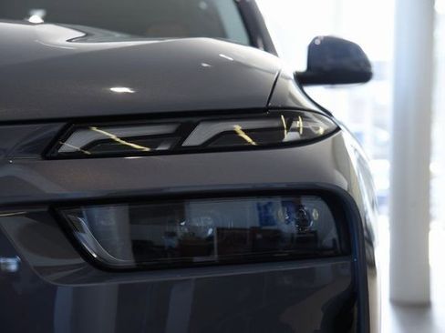 New 2026 BMW X7 xDrive40i image 8