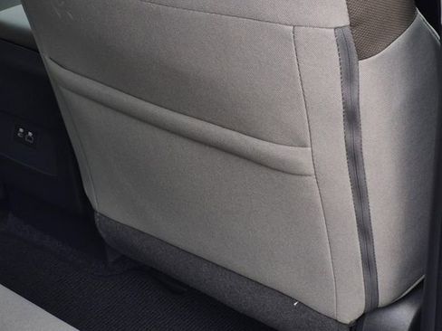 Used 2023 Nissan Frontier SV w/ Technology Package image 16