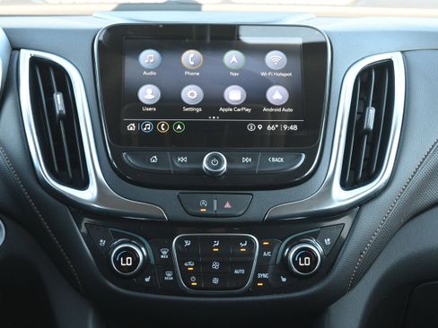 Used 2024 Chevrolet Equinox Premier FWD image 31