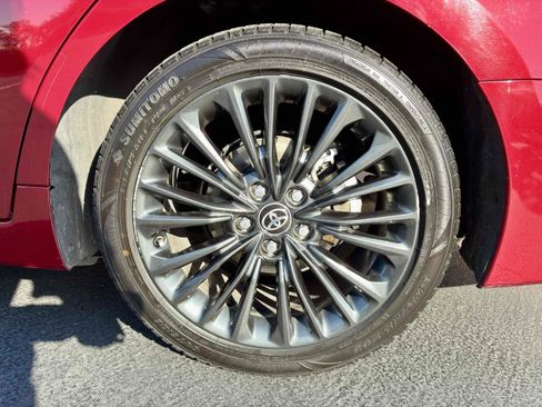 Used 2021 Toyota Avalon XSE w/ Carpet Mat Package (TMS) FWD image 16