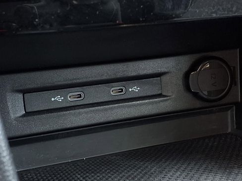 Certified 2024 Volkswagen Taos S FWD image 12