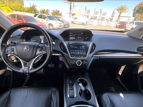 Used 2018 Acura MDX SH-AWD image 17