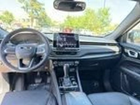 Used 2023 Jeep Compass Trailhawk AWD/4WD image 30
