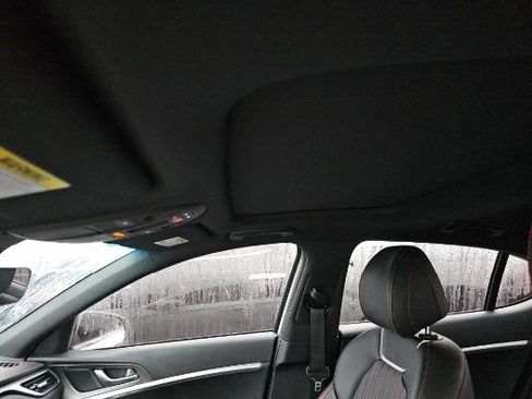 Used 2024 Genesis G70 3.3T Advanced image 7