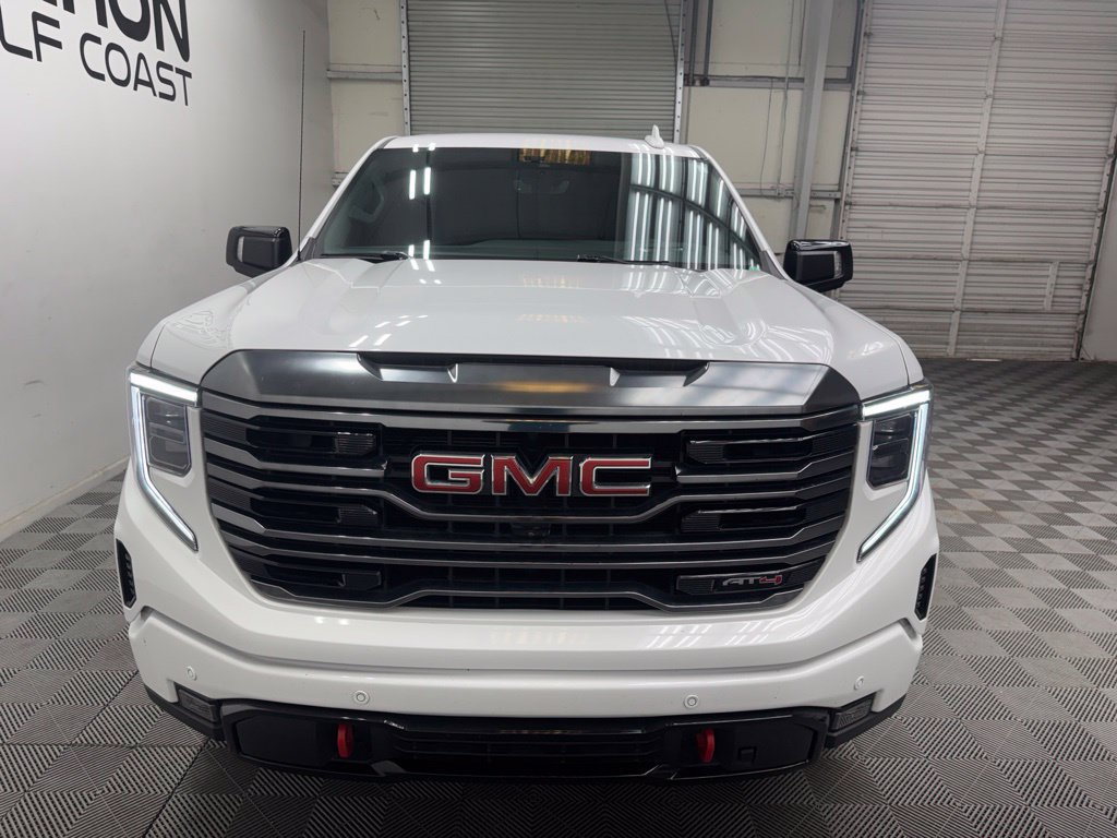 Used 2024 GMC Sierra 1500 AT4 w/ Technology Package AWD/4WD image 9