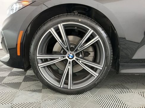 Certified 2024 BMW 330i xDrive Sedan w/ Convenience Package AWD/4WD image 32