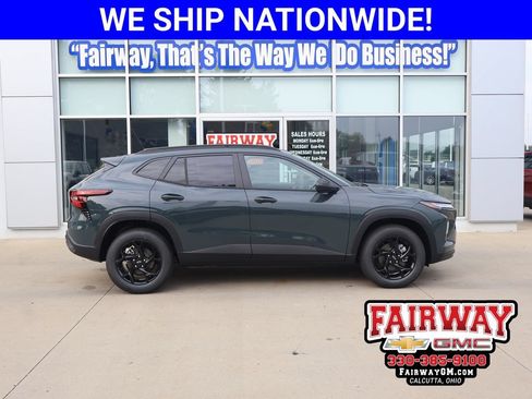 New 2026 Chevrolet Trax LT w/ Midnight Edition FWD image 1