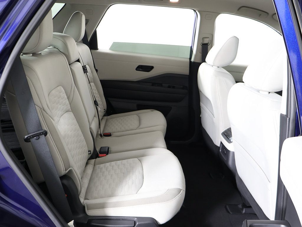 Used 2023 Nissan Pathfinder SV w/ Cargo Package AWD/4WD image 34