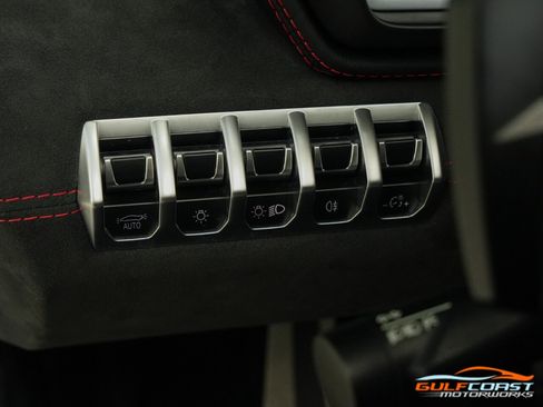 Used 2016 Lamborghini Aventador LP 700-4 image 27