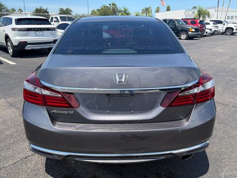 Used 2017 Honda Accord LX image 6