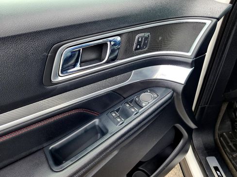 Used 2016 Ford Explorer Sport w/ Equipment Group 401A image 32