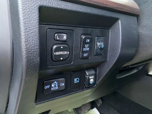 Used 2020 Toyota Tundra Limited image 44