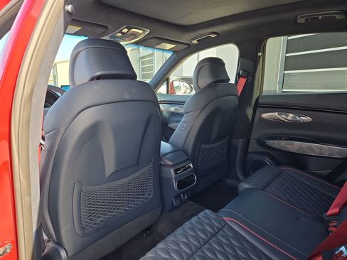 Used 2023 Genesis GV70 3.5T Sport w/ Sport Advanced Package image 17