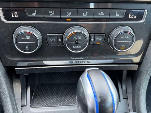 Used 2019 Volkswagen e-Golf SE w/ Driver Assistance Package image 25