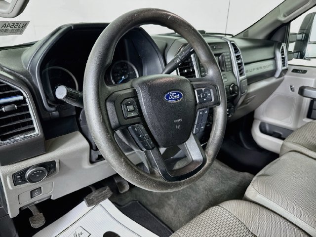 Used 2017 Ford F250 XLT w/ XLT Value Package AWD/4WD image 9