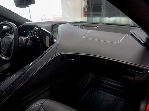 Used 2025 Chevrolet Corvette Z06 w/ Stealth Interior Trim Package RWD image 39