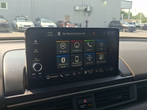 Used 2023 Honda Pilot Touring image 16