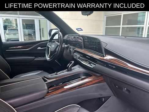 Used 2023 Cadillac Escalade ESV Premium Luxury w/ Performance Package AWD/4WD image 15