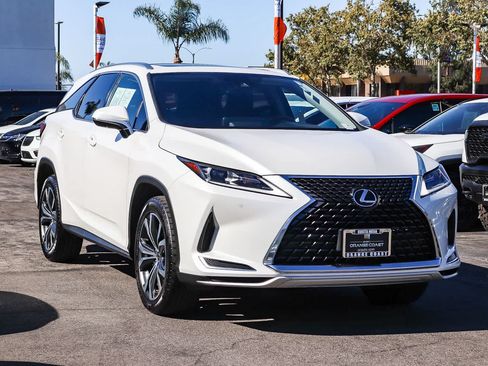 Used 2020 Lexus RX 350L FWD w/ Premium Package image 3