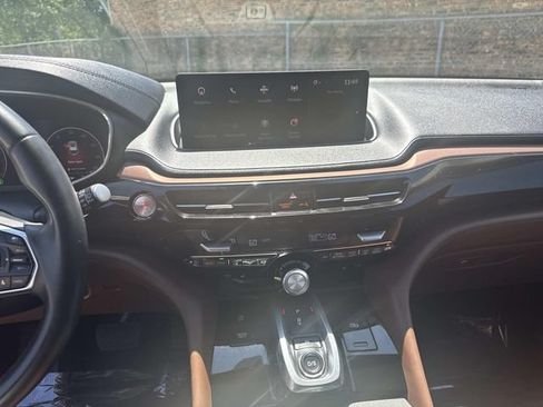 Used 2023 Acura MDX SH-AWD w/ Technology Package image 25