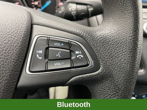 Used 2017 Ford Focus SE image 25