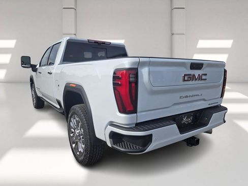 New 2026 GMC Sierra 2500 Denali image 5