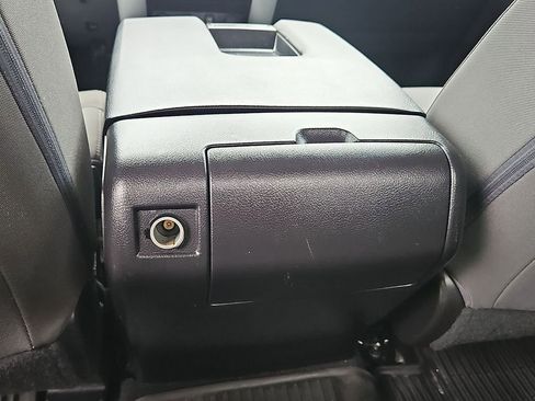 Used 2019 Toyota Tundra SR5 AWD/4WD image 21
