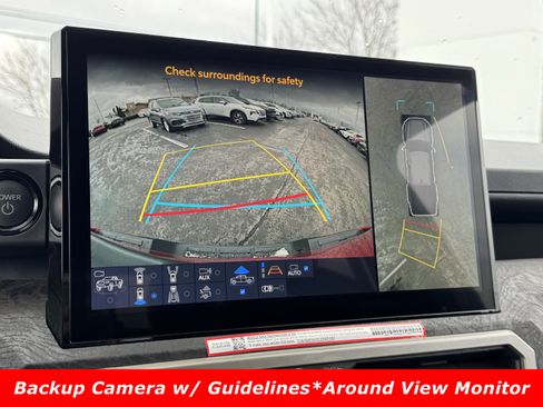 Used 2024 Toyota Tacoma Limited image 9