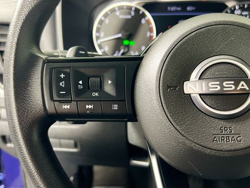 Used 2023 Nissan Rogue SV AWD/4WD image 18