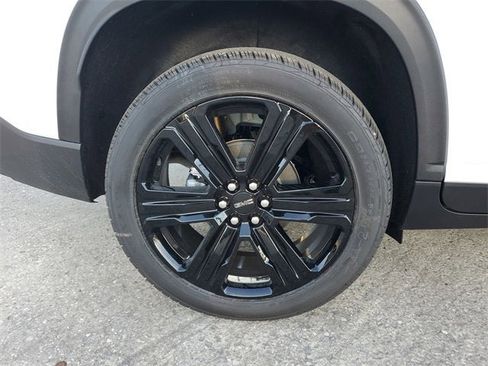 New 2026 GMC Acadia Elevation image 6