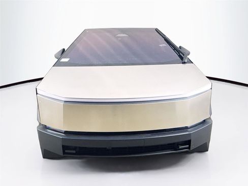 Used 2024 Tesla Cybertruck AWD Crew Cab image 3