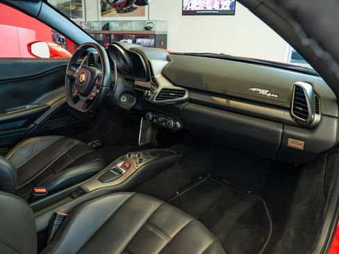 Used 2010 Ferrari 458 Italia Coupe RWD image 17