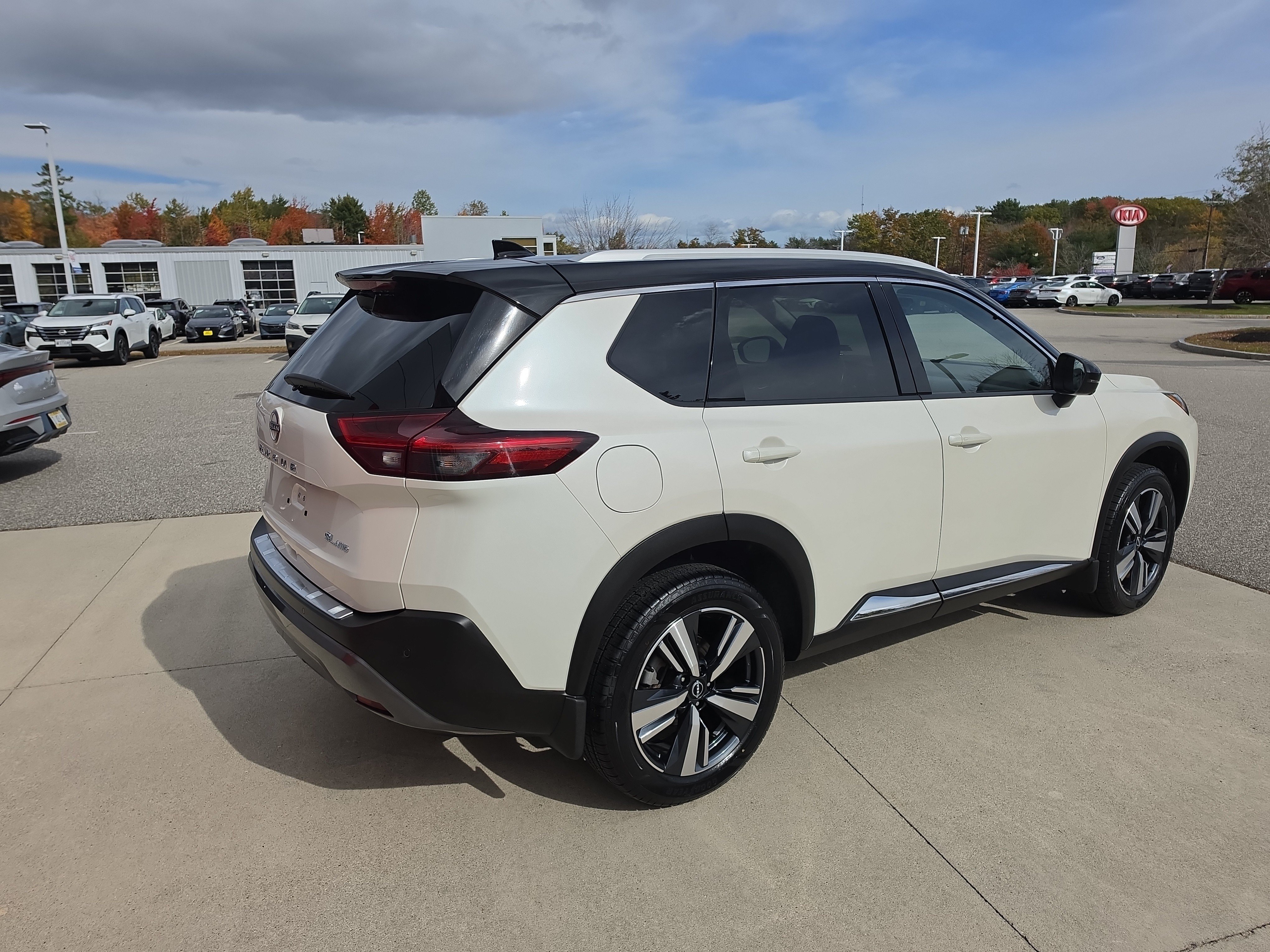 Certified 2023 Nissan Rogue SL AWD/4WD image 5