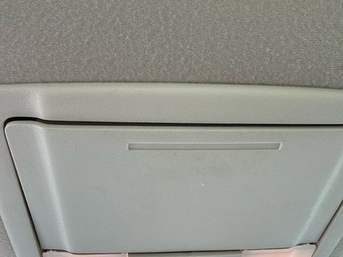 Used 2008 Ford Taurus SEL image 9