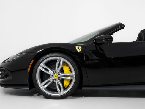 Used 2025 Ferrari 296 GTS RWD image 15