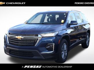 Used 2023 Chevrolet Traverse LT FWD video 1