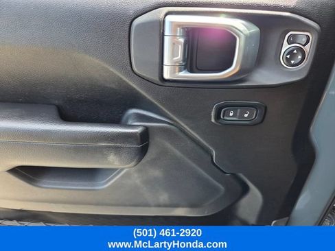 Used 2024 Jeep Wrangler Unlimited Rubicon AWD/4WD image 38