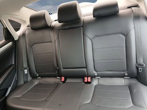 Used 2019 Volkswagen Passat 2.0T Wolfsburg image 13