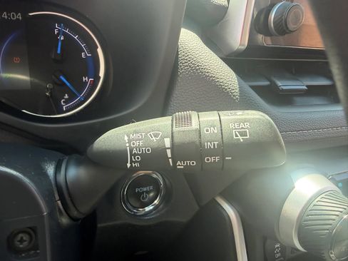 Used 2024 Toyota RAV4 XLE w/ Weather Package AWD/4WD image 22
