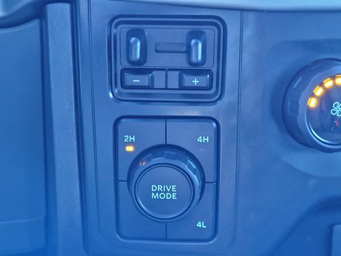 Used 2022 Ford F150 XLT w/ Trailer Tow Package AWD/4WD image 24
