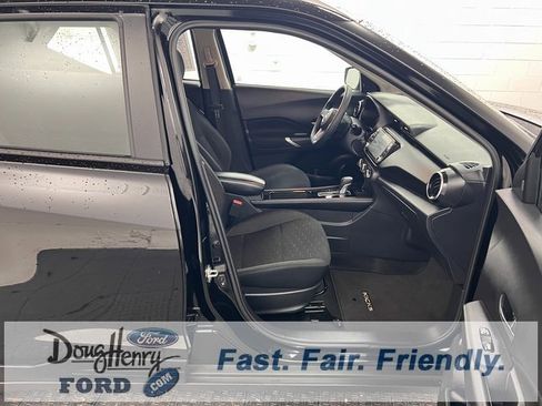 Used 2024 Nissan Kicks SV image 35